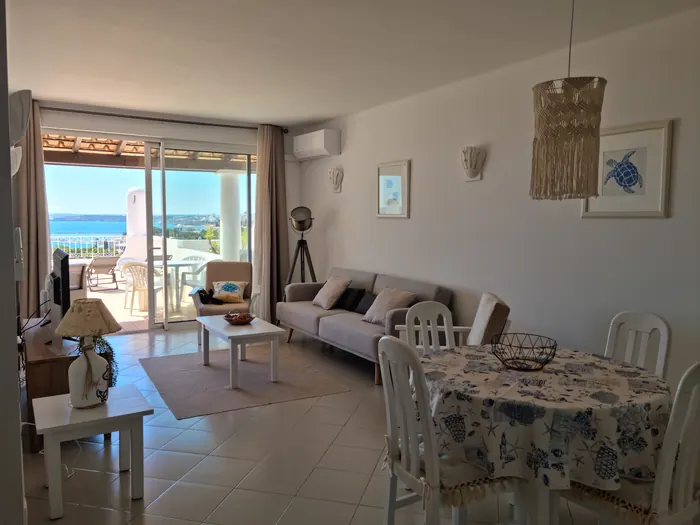 Gaivota Nest | Blue Ocean View — sala