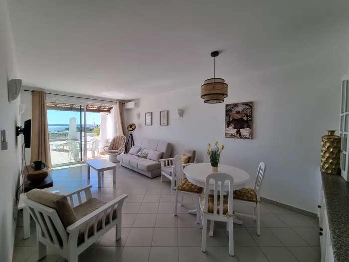 Gaivota Nest | Golden Ocean View — sala