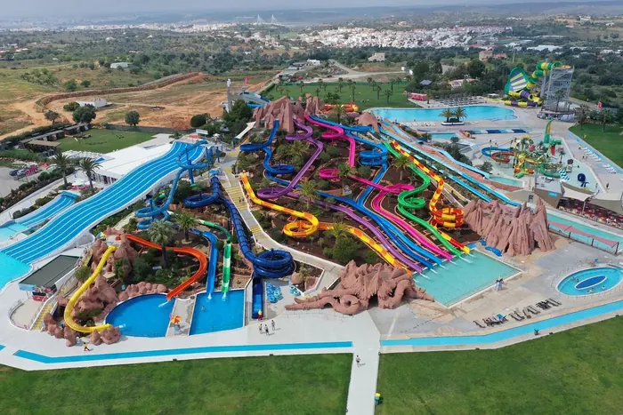 Slide & Splash — 12 min de carro