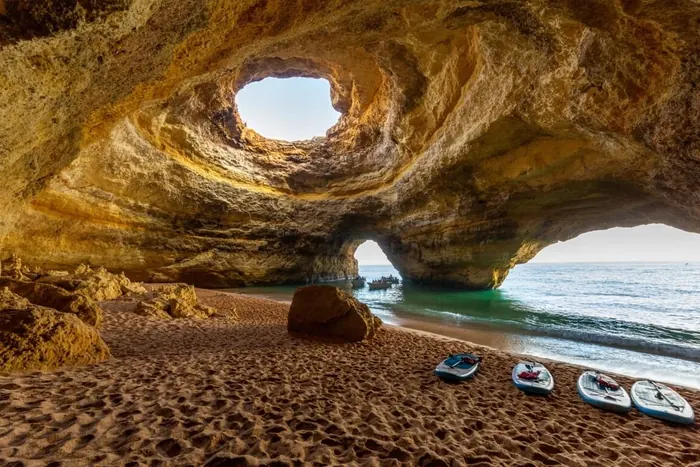 Grutas de Benagil — 20 min de carro
